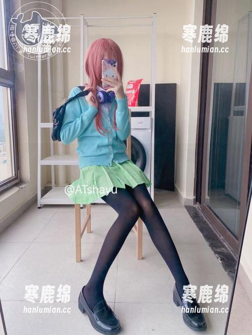 AT鲨的JK黑丝，作品图片，真想和我大学时代的笔记本置换！