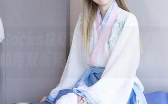 BoBoSocks袜啵啵 – 无圣光观察：小甜豆的两双板鞋，真相果然不美好。