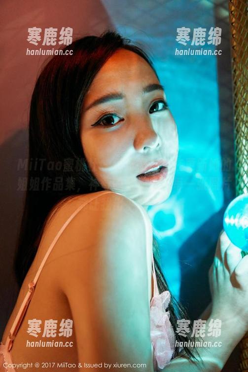 MiiTao蜜桃社 - 伊素妍一直在更新她的姐姐作品集，神奇的是看她的每一张照片都让我出乎意料。