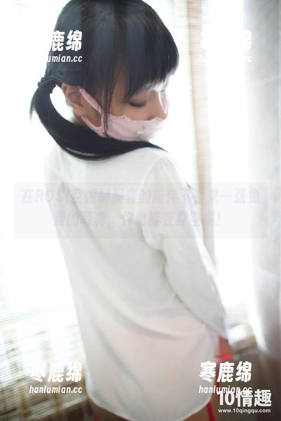 ROSI口罩 在ROSI空姐制服套的陪伴下,来一张免费的写真,你也能变身空乘!