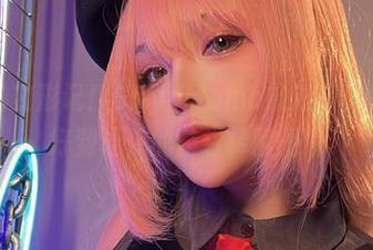 牛仔裤的变形记！SayoMomo最新写真集，效果好到让你的脑袋转圈圈！
