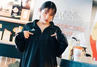 图片闪亮，水手服cos，Sonson(손손)开始了另一种奇境…哇，头上的海星真会动。