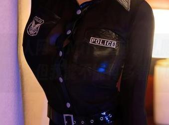 Xiuren秀人网 – Milk大萌，礼服资源就在眼前，但我能不能再多看几眼？