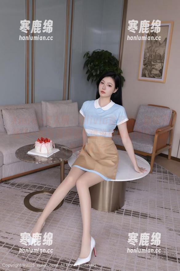 Xiuren秀人网 - Olivia童安琪：豹纹深浅不一的写真图册，谁说猫咪的特征不能穿在身上？