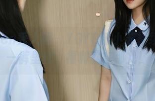 Xiuren秀人网 – YOYO苏小苏持续发声—裤里丝，福利就在那儿！