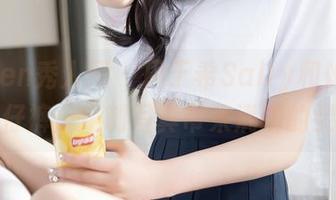 Xiuren秀人网 – 周于希Sally和她那条牛仔裤：定制写真带来满满的灵感