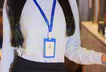 Xiuren秀人网 – 喵喵JOJO的白衬衫套图更新，简约得不行，我想说你这是打算把芭比玩具都搬出来了嘛？