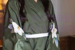 Xiuren秀人网 – 观看夏旖诺的女友：作品在闪耀，我的眼睛却有些发愣。