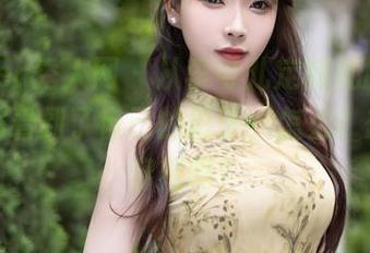 Xiuren秀人网 – 从李可儿定制礼服中，我仿佛看到了自己的影子，怎么？想成天穿着吗？