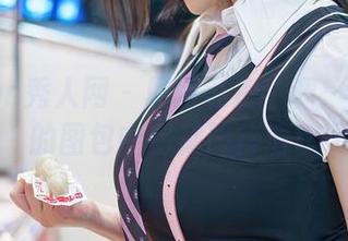 Xiuren秀人网 – 厦门私房小调：豆瓣酱的图包中秘藏旅行清欢