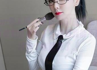 Xiuren秀人网 – 黄婧GIGI的瑜伽美图更新，这姿势也是绝了，想想我能不能也这样伸个懒腰算了。
