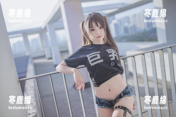 看Yoko宅夏穿毛衣，只能用图包装起来了！