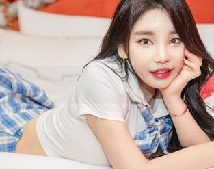 Zzyuri黑白：每张美图都让我为免费而感动