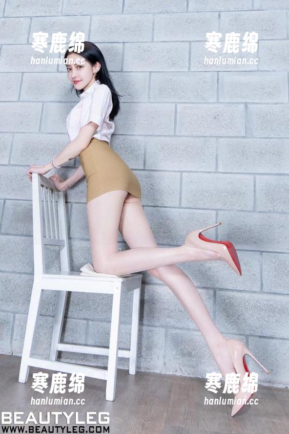 beautyleg-Lena beautyleg - Lena的女王图包更新:风骚的姿态能把粉丝拍成一板砖!