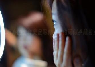 pans – 思妍带来的全套美足写真，隐约间似乎藏着点小想法。