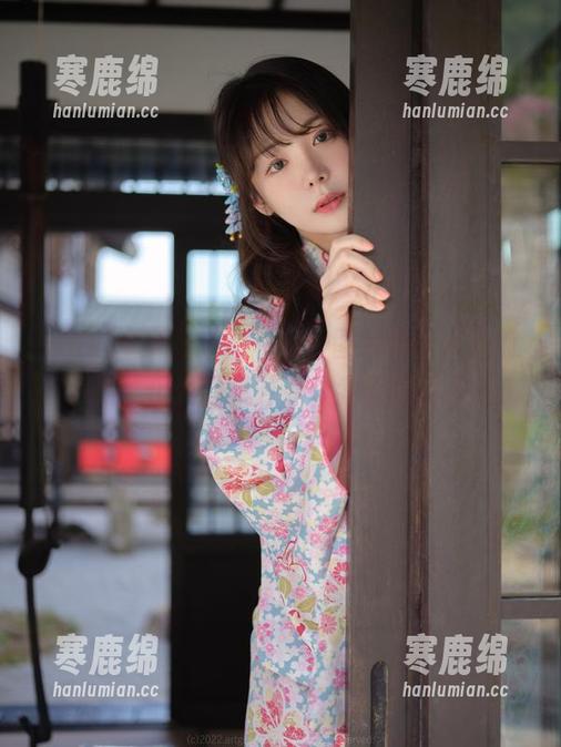 wuyo(우요)红裙一袭，图片真让人眼前一亮，但资源又开始让我直冒汗了。