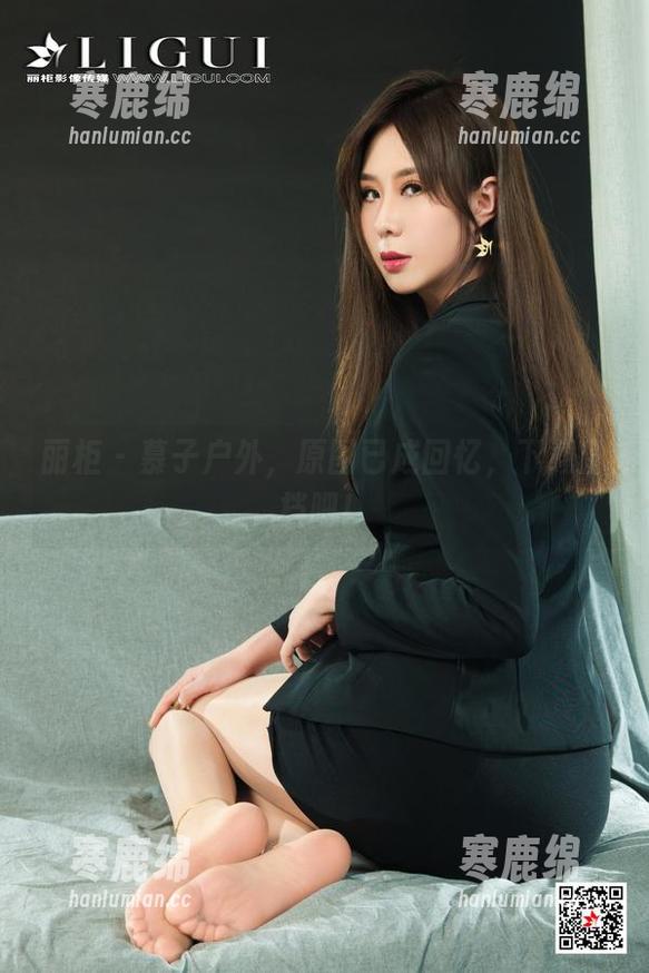 丽柜-慕子 丽柜 - 慕子户外,原图已成回忆,下载留档吧!