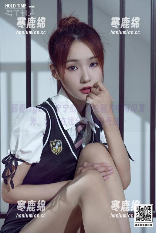 丽柜ligui - 宁宁的贵足在图片中闪闪发光，快来在线分享你的看法…