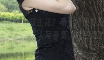丽柜ligui – 双生花？不，好像是双复制！文芮的红粉佳人写真集，原图请自取！