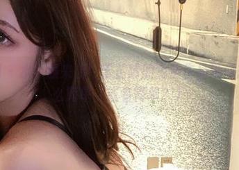 微密圈 – 水手服来袭！于芷晴的免费作品没你想得那么简单（或者简单？）