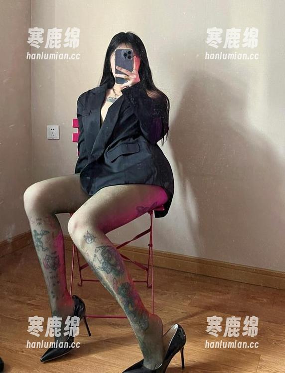 微密圈 - 超乎想象的卡通百科老王私拍合集，丝足隽永！