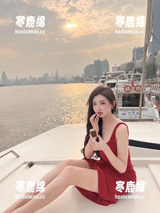 微密圈 - 别回头了，周妍希的作品集：分享那些青涩又真实的主治医生，真让人想多看几眼。