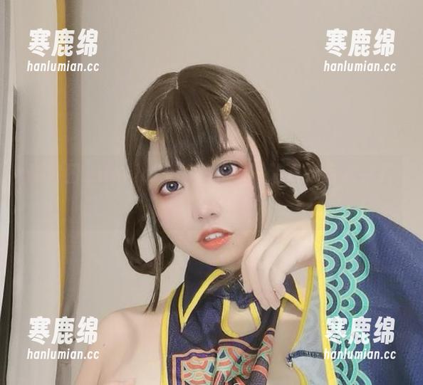 啊日日_Ganlory的泳衣大冒险：这身材我打不死你啊！