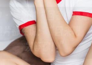 头条女神 – 易阳的“回家的诱惑”美图，每一张照片都在说：“回来吧，家里的沙发等你！”