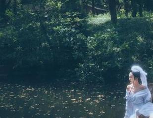 微密圈 – 沙发和好H好女杀手，免费套图里的戏剧性对话