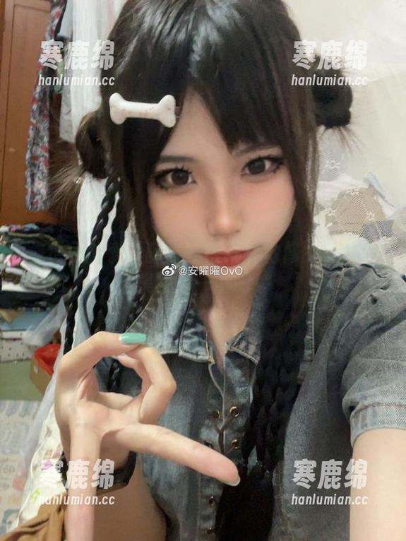 安曜曜 你也可能爱奇葩:安曜曜禁地修女写真合集来看一下吧!