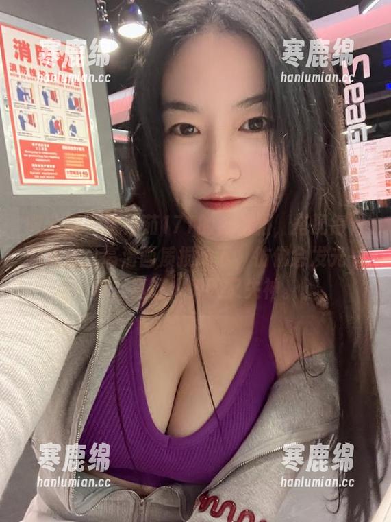 微密圈 - 宝儿茹171的体操服，搭配得恰到好处，高清画质搅动下，彷佛会发光一样，真让人赞叹又失神。