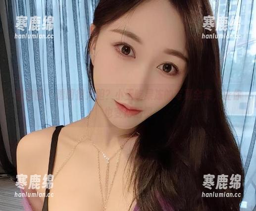 小玉吃果冻 微密圈 - 透明很大胆?小玉吃果冻的写真全集,让你也变得透明