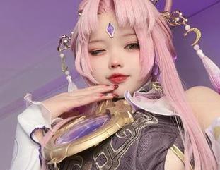 小瑶幺幺的睡衣合集：更新，穿着那里和这里的微妙