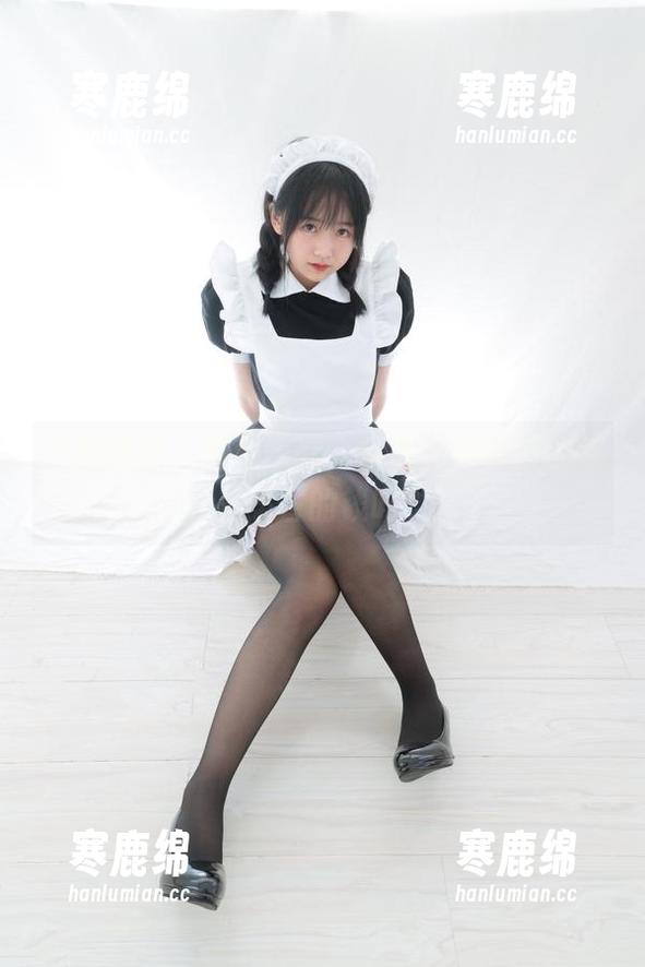 少女秩序-乐栀 少女秩序 - 随便一看,乐栀的牛仔裤图包是该省的钱吗?