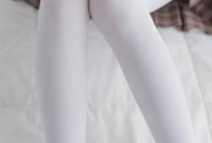 少女秩序 – 最新资源，不只是一条JK裙子，鹿可穿得果然特别有气质……