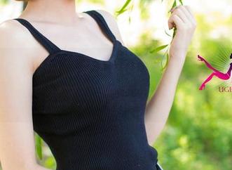 尤果网 – 来自芝芝Booty的最新作品集：礼服，当然了，秀点姿态还是得有。