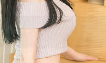 尤果网 – 赵伊彤的泳装精选：让泳池里的水都变得没那么清澈了！