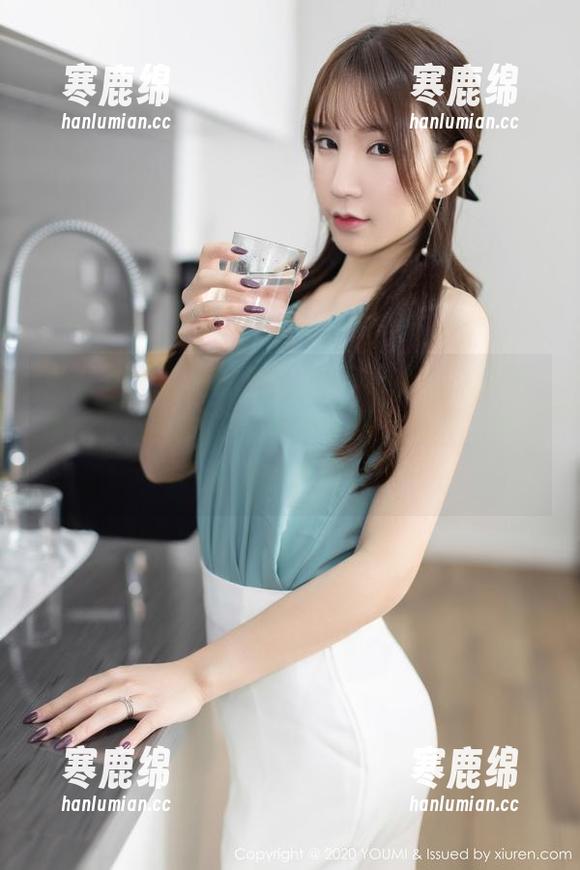尤蜜荟 - 最新的张思允Nice万圣节写真集，特效妥妥的，真不愧是“搞怪”的代言人，哈哈。
