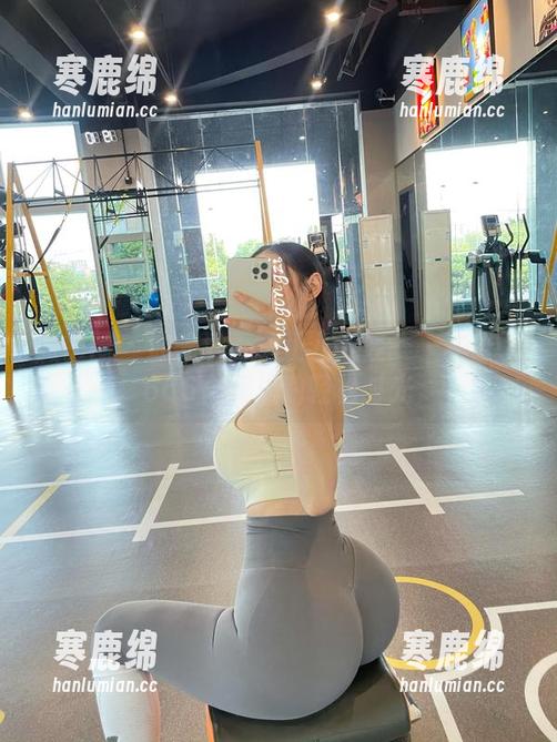 左公子666 微密圈 - 油光满面、正儿八经——左公子666合集里的轻松时光