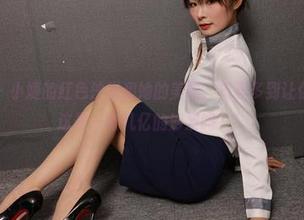 异思趣向 – 小婕的红色沙发和她的美图，资源多到让你想问：“这是一张几亿的沙发吗？”