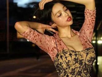 微密圈 – 蓝色异域尽在徐珺大哥的高清图片，别怪我没提醒你看了之后要备好防蓝眼镜！
