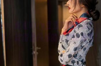 星颜社 – 观看Vily豆豆的居家逃亡：我发誓，这图里闪烁的是她的勇气！