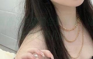 是依酱呀的黑色旗袍合集更新，让人忍不住想多看几眼！