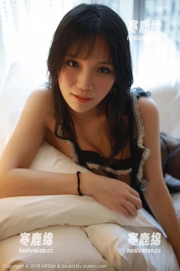 模范学院 - 都说自拍是我的强项，可看到fairy如歌的美图分享，立马觉得自信飞起来了！