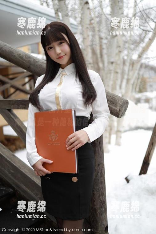 模范学院 - 图片里，唐琪儿Beauty的连体衣像是一种隐秘的信号，要我靠近！