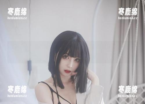 清颜颜子 美图在此,清颜颜子用一副眼镜就能颠覆你的审美!你还敢说眼镜是平凡的配件吗?