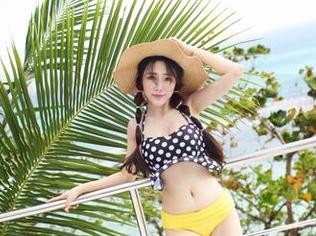 爱蜜社 – 沈蜜桃miko与连体衣的完美结合，私房图片里的那些“隐秘”角落……