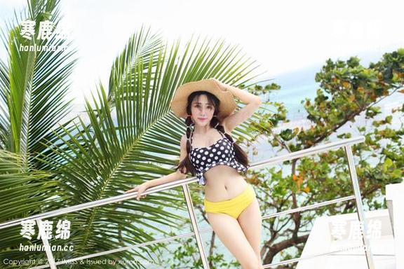 爱蜜社 - 沈蜜桃miko与连体衣的完美结合，私房图片里的那些“隐秘”角落……