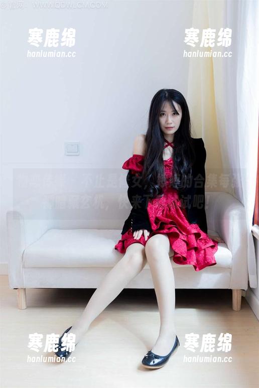 物恋传媒 - 不止是修女，婷婷的合集每张都暗藏玄机，快来下载试试吧！