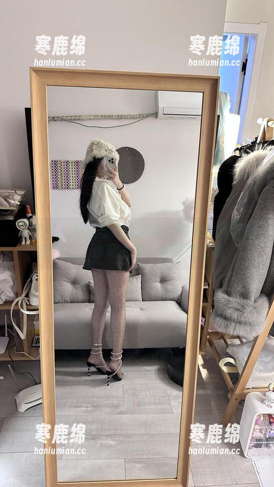 微密圈 - 私房写真大揭窍：在玫桃泡芙的教室里，你是主角，老师是你哦！